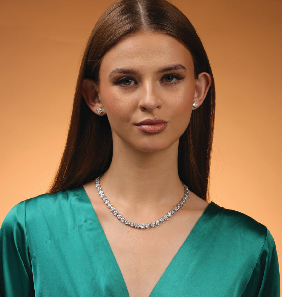 Timeless Radiance Diamond-Embellished Gold Necklace
