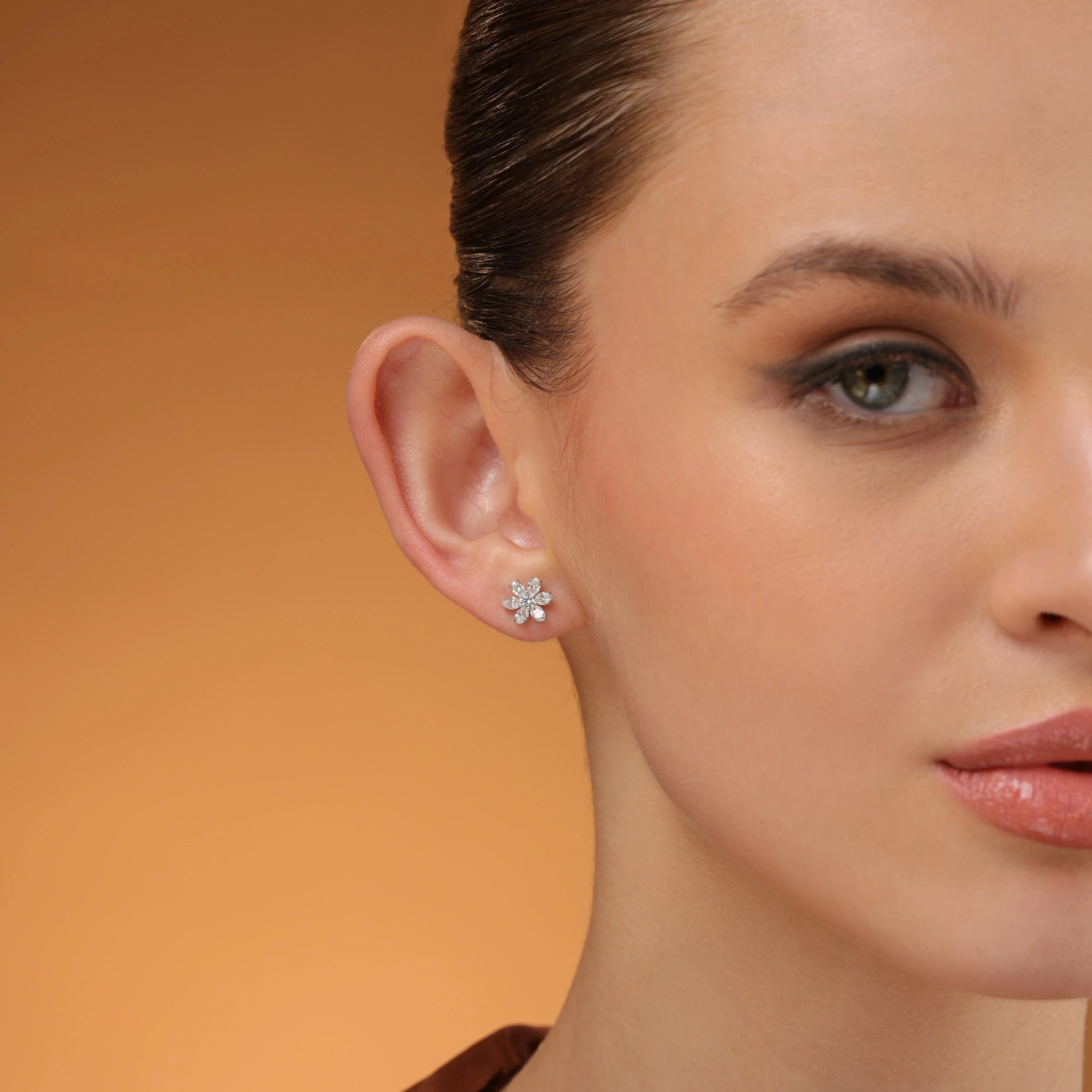 Floral Aura Diamond Secondary image