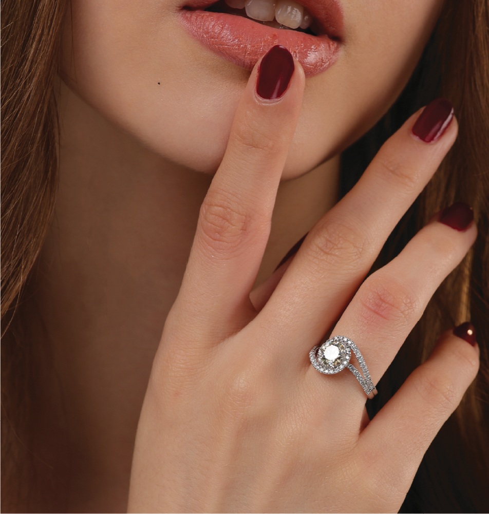 Graceful Spark Diamond Swirl Ring Main image